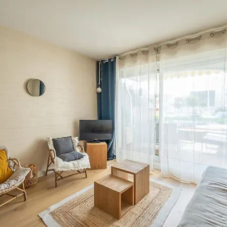 Agreable Et Terrasse A 2 Pas De La شقة *